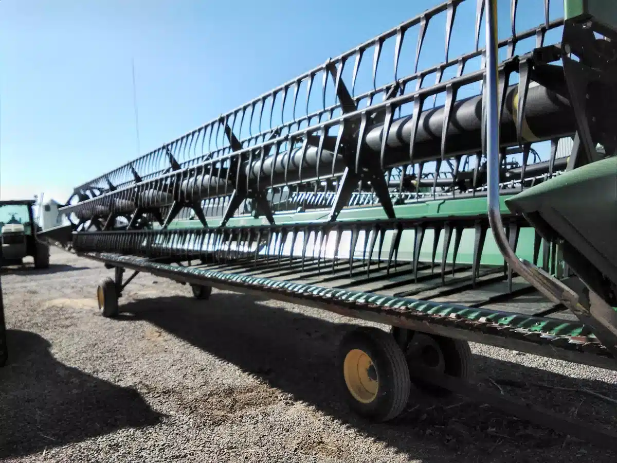 Gallery image 1 for Used 2020 John Deere 735FD Header - Draper