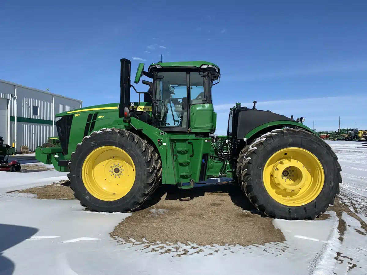 Gallery image 2 for Used 2024 John Deere 9R 490 Tractor