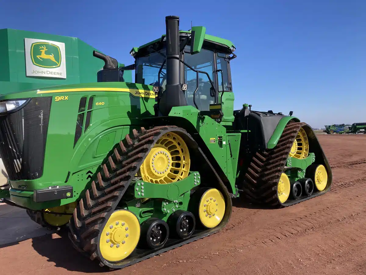 Gallery image 2 for Used 2024 John Deere 9RX 640 Tractor