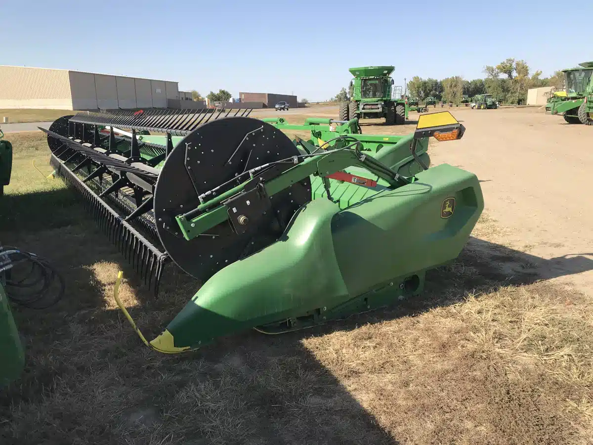 Gallery image 1 for Used 2023 John Deere RD35F Header Combine