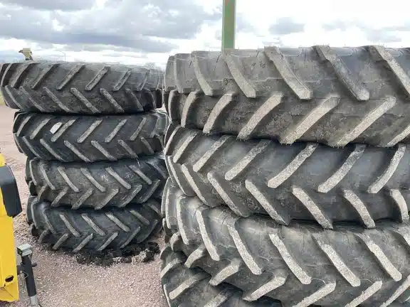 Image for Used 2023 Michelin 8R DUALS Tires