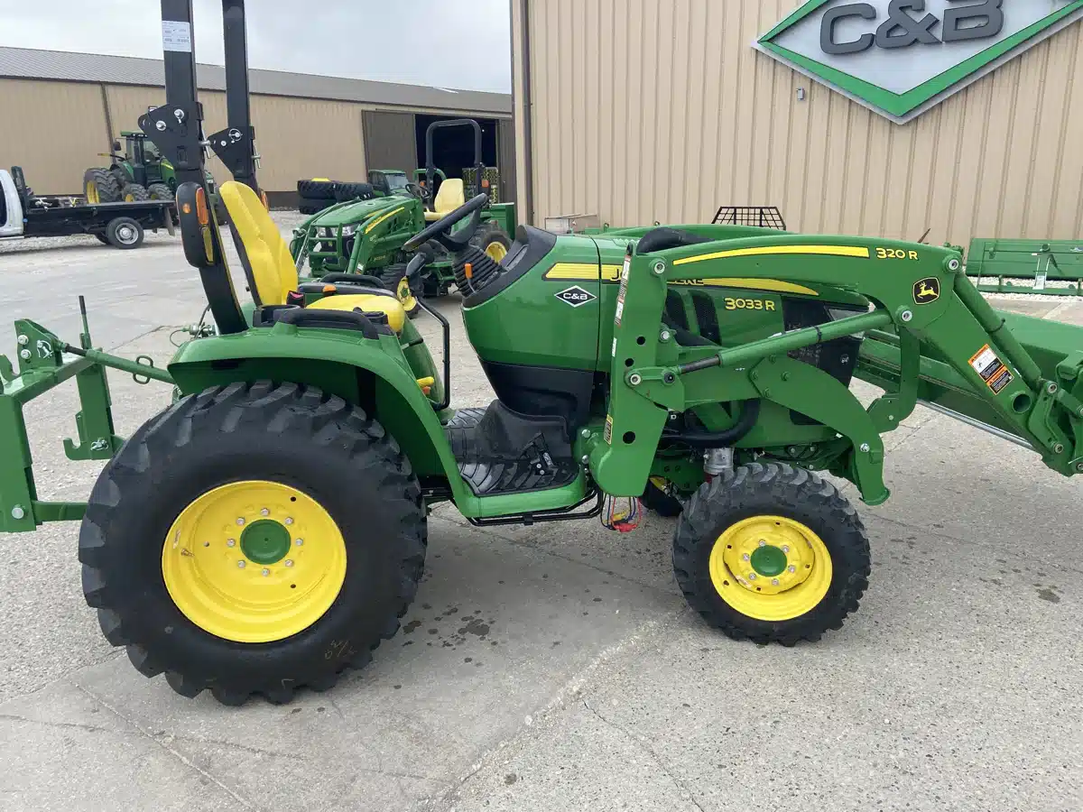 Used 2023 John Deere 3033R Tractor | AgDealer