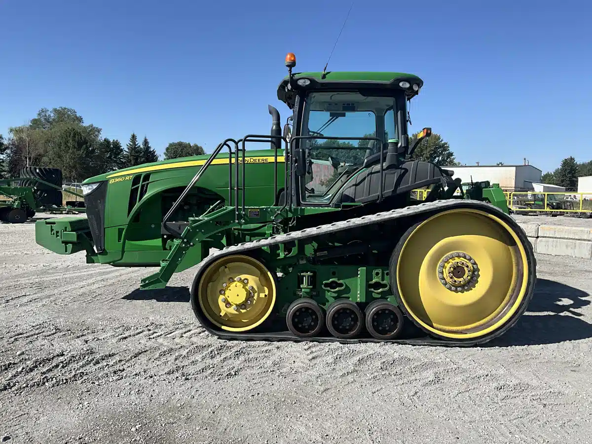 Gallery image 2 for Used 2012 John Deere 8360RT Tractor