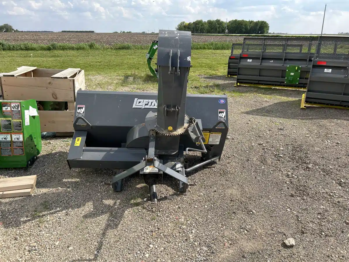 Gallery image 2 for Used Loftness 601L Snow Blower