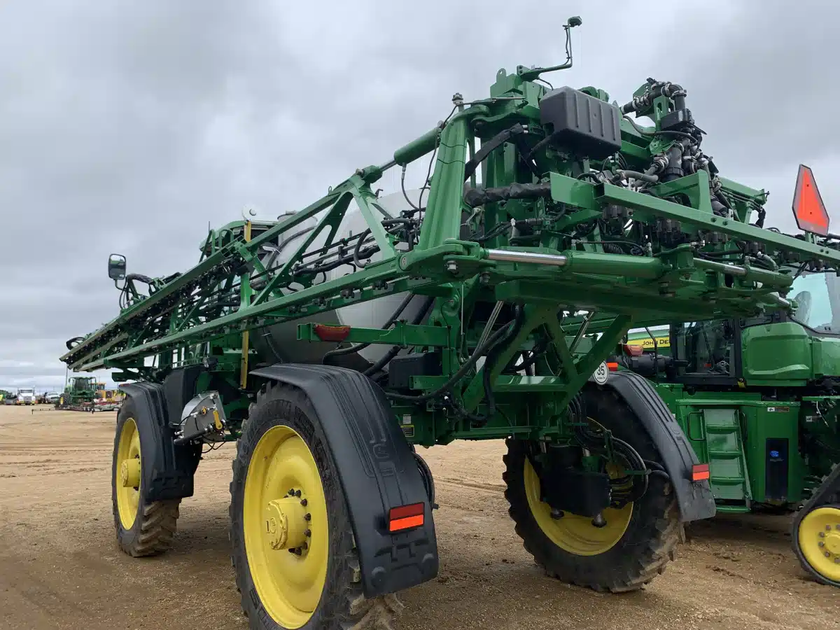 Gallery image 2 for Used 2024 John Deere 616R Sprayer - Self Propelled