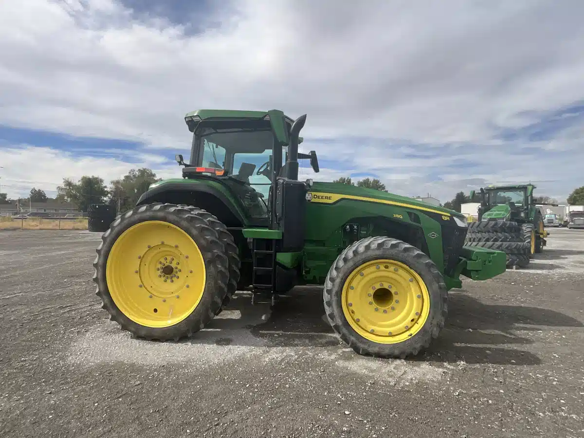 Gallery image 2 for Used 2023 John Deere 8R 280 Tractor