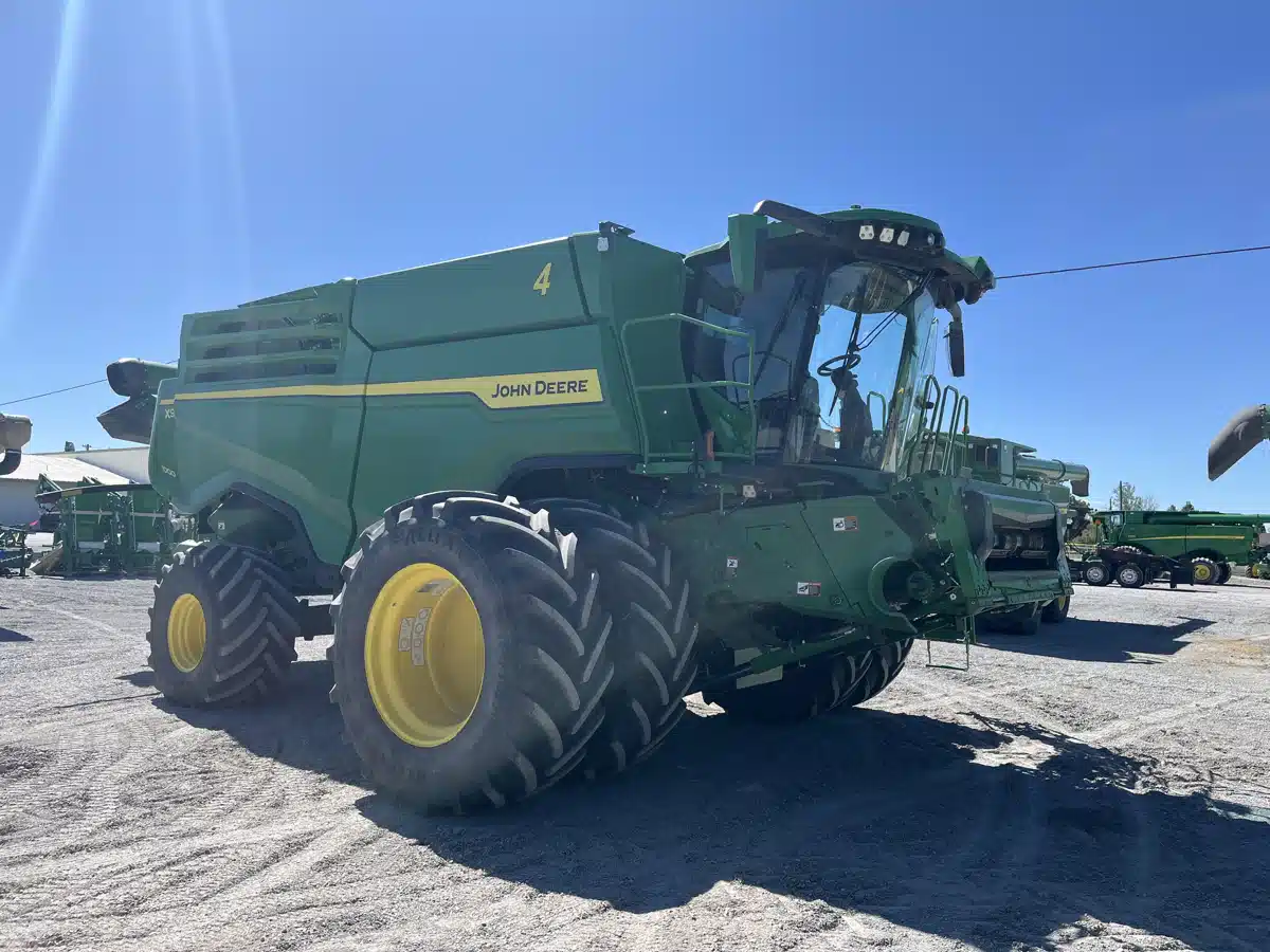 Gallery image 2 for Used 2023 John Deere X9 1000 Combine