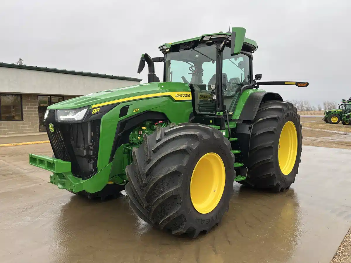 Gallery image 1 for Used 2023 John Deere 8R 410 Tractor