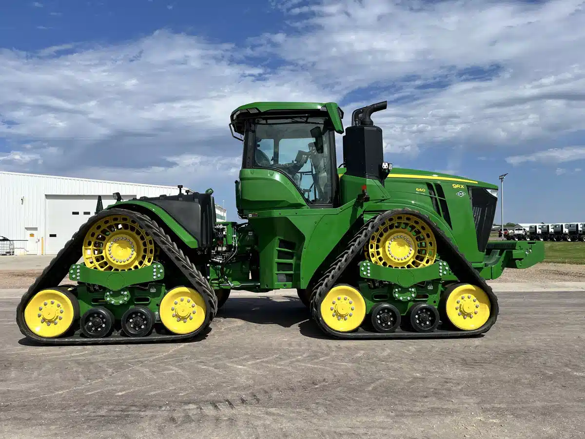 Gallery image 2 for Used 2024 John Deere 9RX 640 Tractor