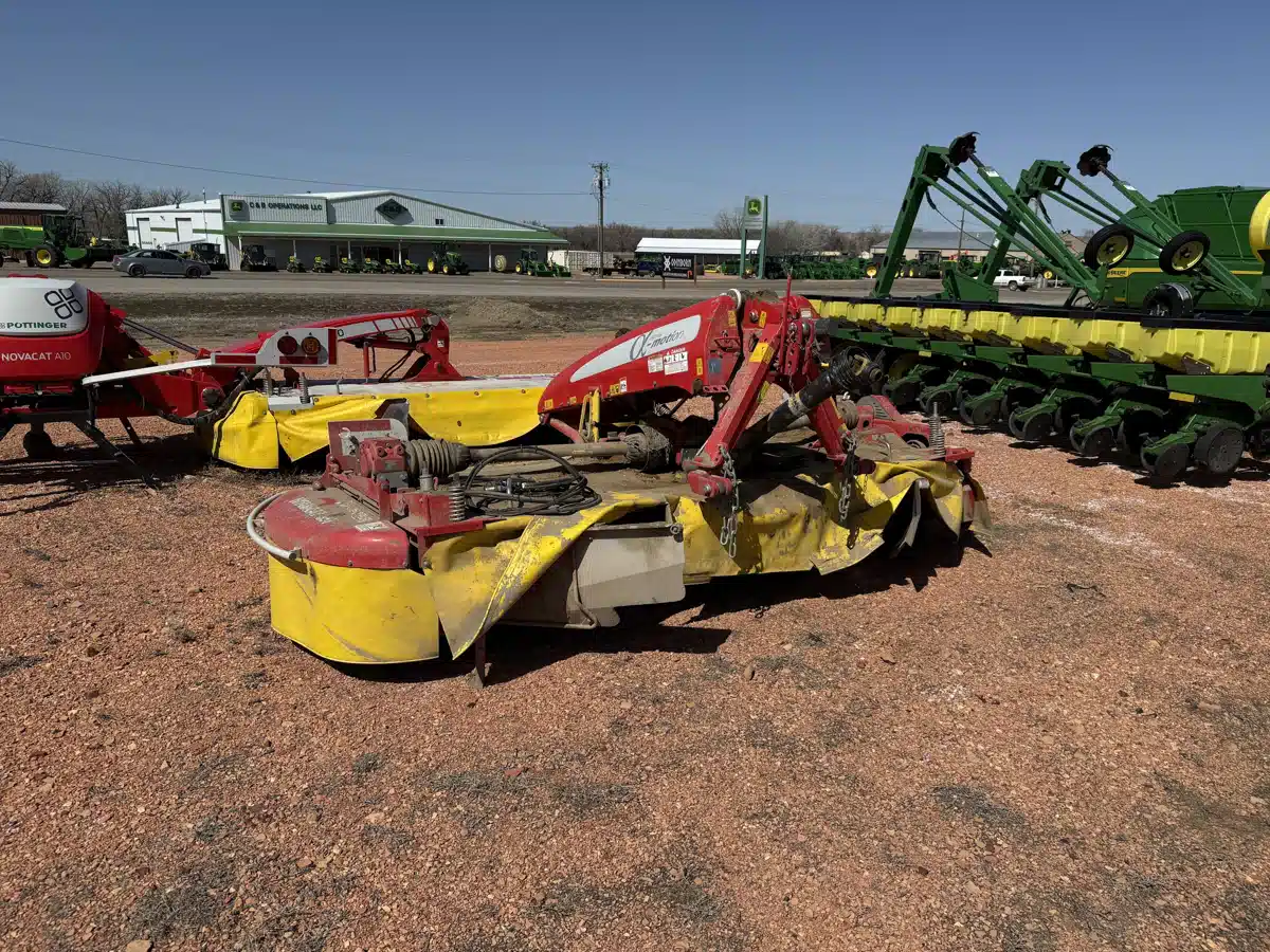 Gallery image 2 for Used 2018 Pottinger NOVACAT A10 RCB Disc Mower