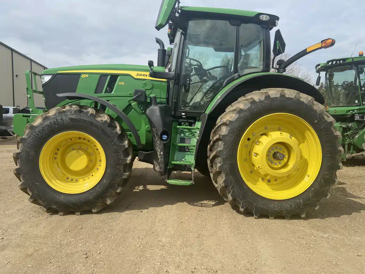 Gallery image 2 for Used 2024 John Deere 6R 175 Tractor