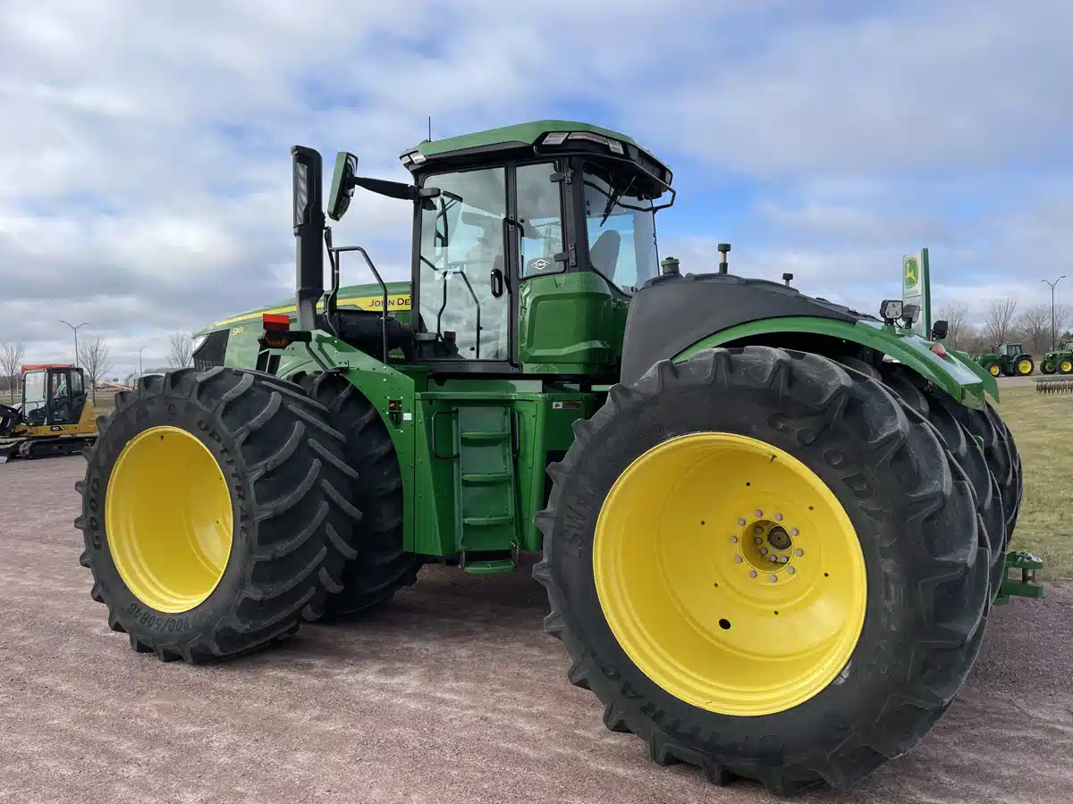 Gallery image 2 for Used 2023 John Deere 9R 540 Tractor