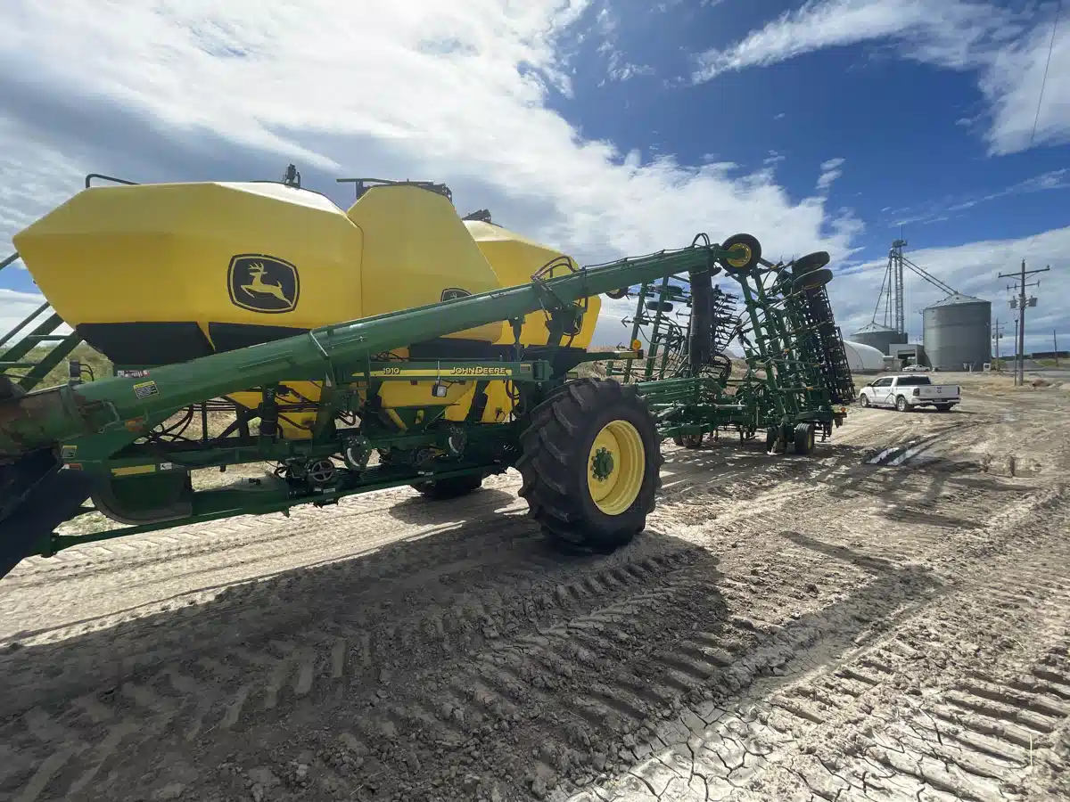 Gallery image 1 for Used 2017 John Deere 730 Air Drill