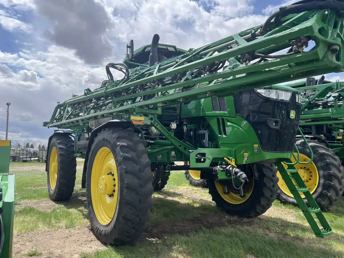 Gallery image 1 for Used 2024 John Deere 616R Sprayer - Self Propelled