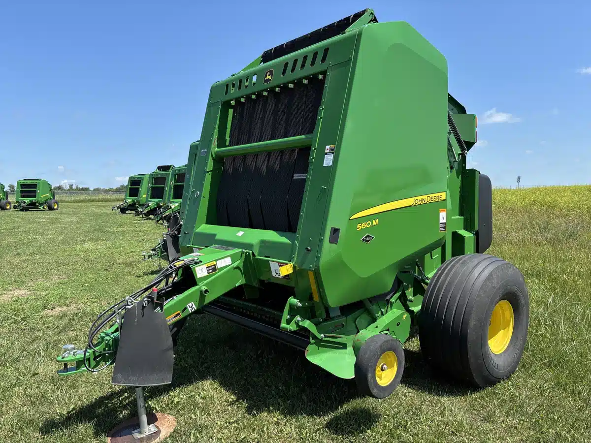 Gallery image 1 for Used 2022 John Deere 560M Round Baler