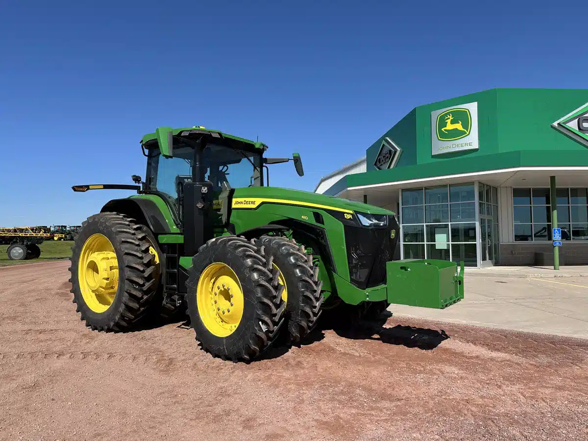 Gallery image 2 for Used 2024 John Deere 8R 410 Tractor