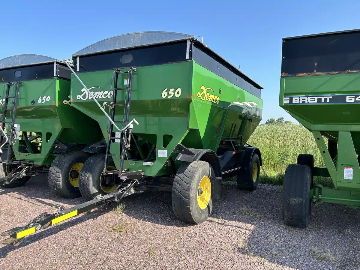 Gallery image 1 for Used 2008 Demco 650 Grain Cart