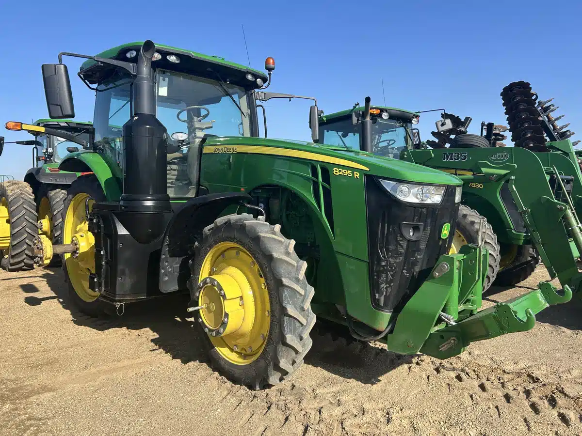 Gallery image 2 for Used 2018 John Deere 8295R Tractor