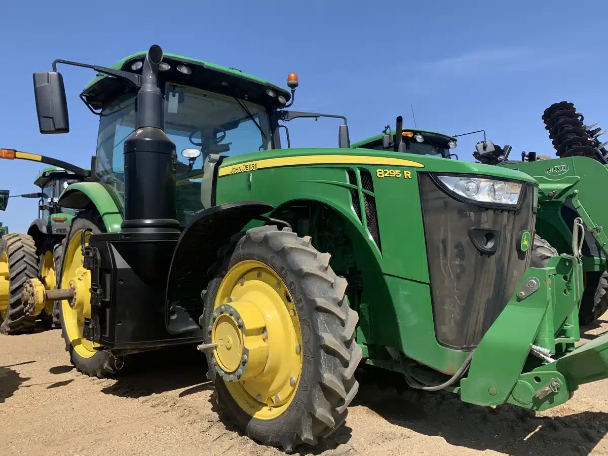 Gallery image 1 for Used 2018 John Deere 8295R Tractor