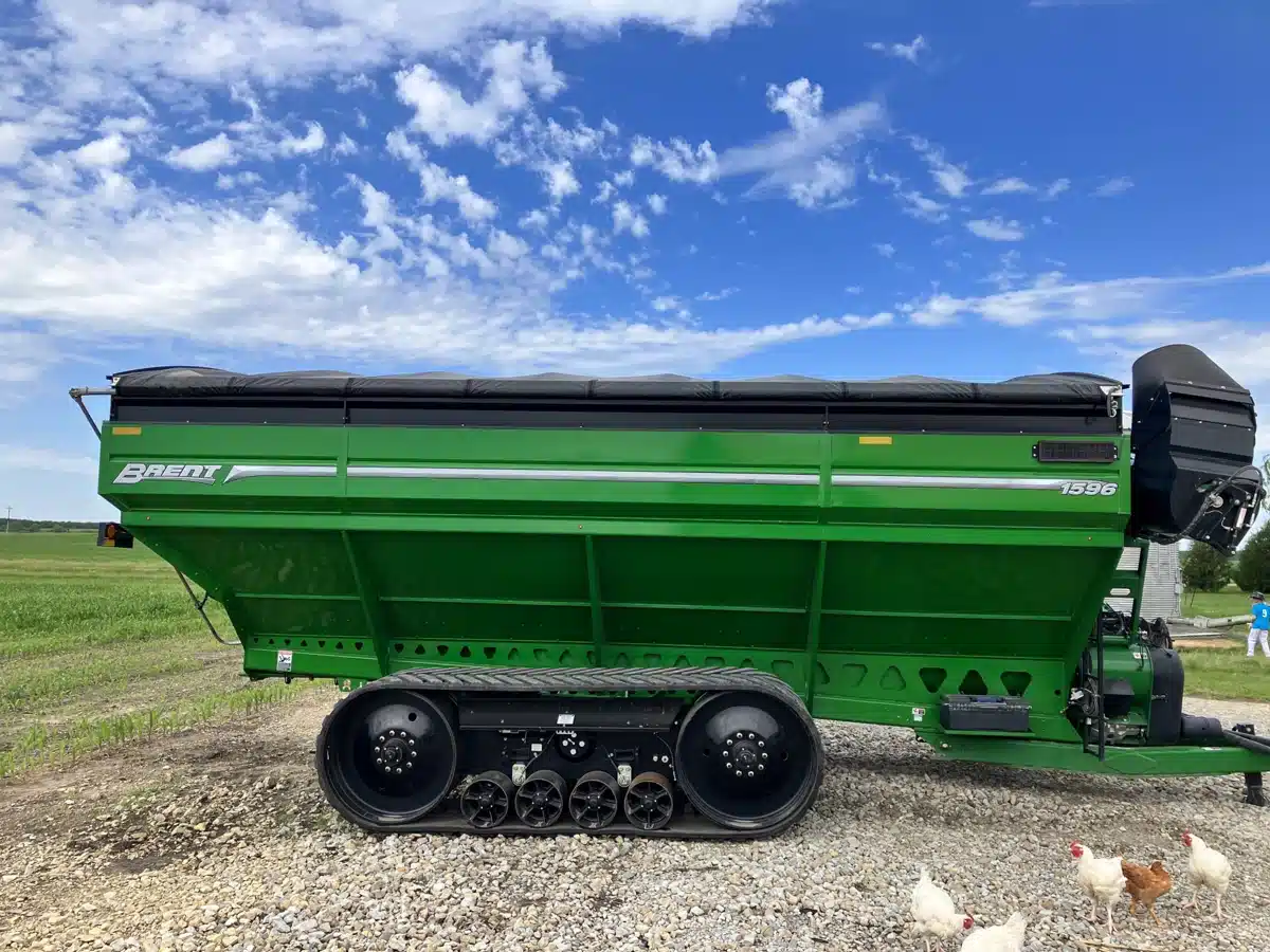 Gallery image 2 for Used 2021 Brent 1596 Grain Cart