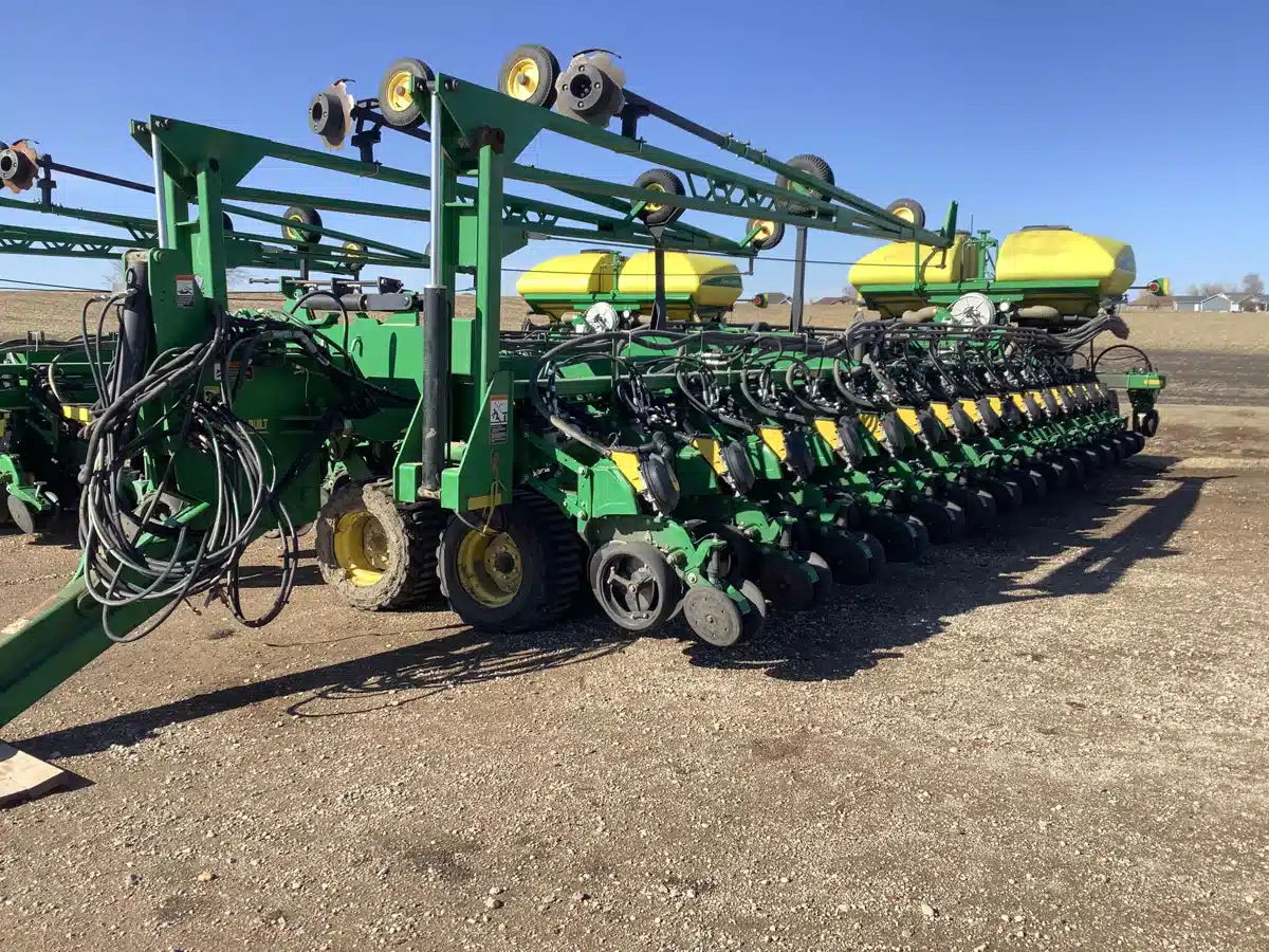 Gallery image 2 for Used 2014 John Deere DB90 Planter