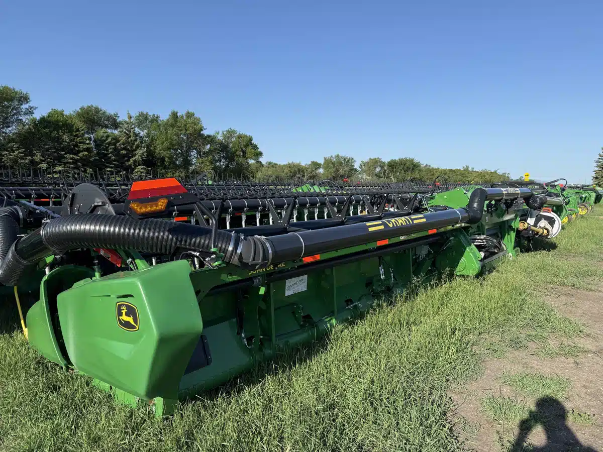 Gallery image 1 for Used 2023 John Deere RD45F Header Combine