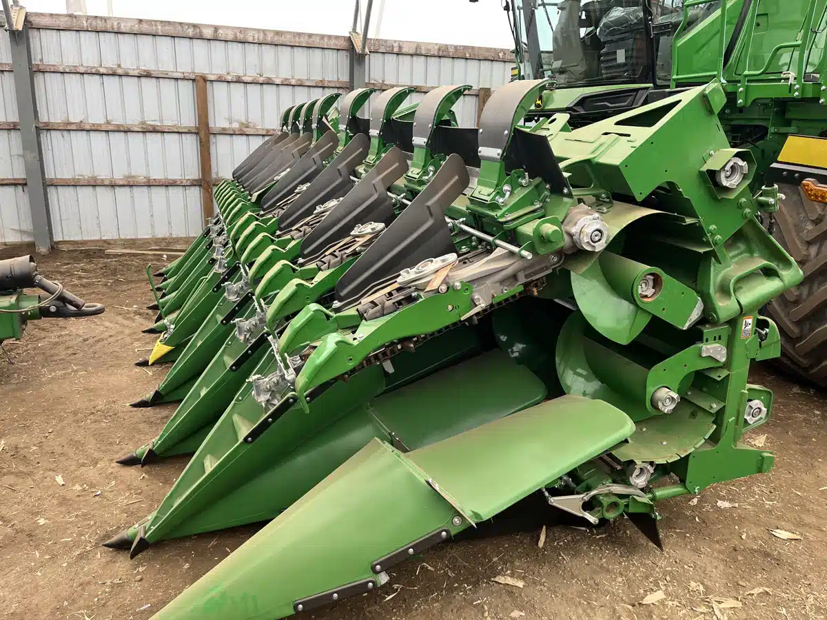Gallery image 2 for Used 2024 John Deere C16F Header - Row Crop