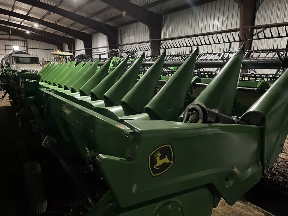 Gallery image 1 for Used 2024 John Deere C16F Header - Row Crop