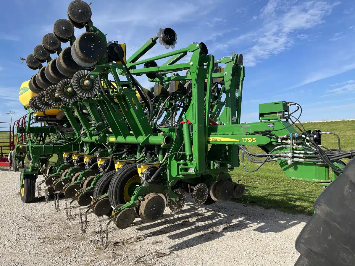 Gallery image 1 for Used 2021 John Deere 1795 Planter