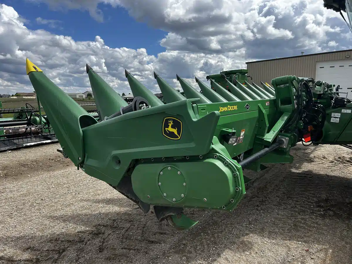 Gallery image 1 for Used 2022 John Deere C12F StalkMaster Header - Row Crop
