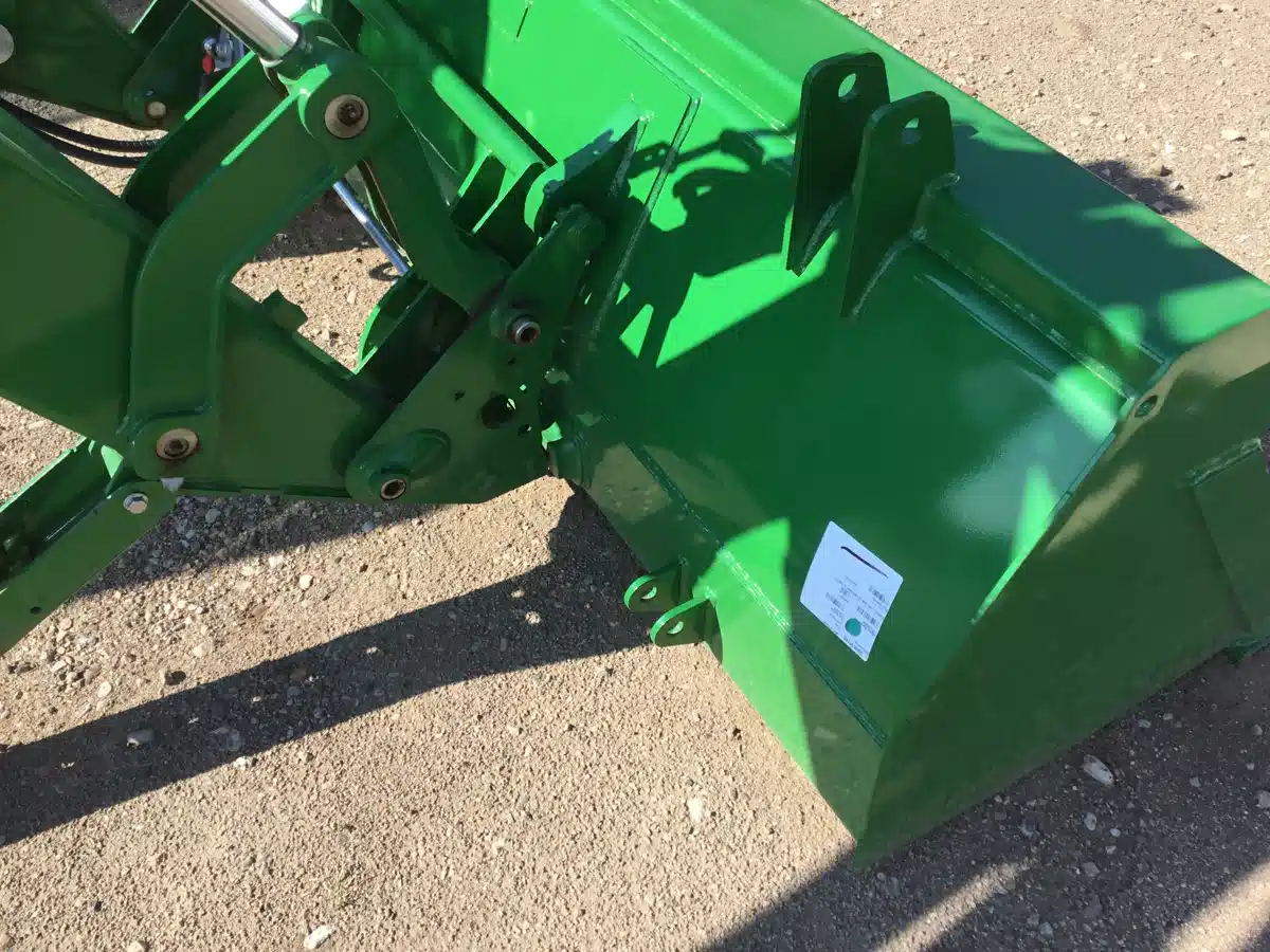 Gallery image 2 for Used 2024 John Deere 620R Front End Loader