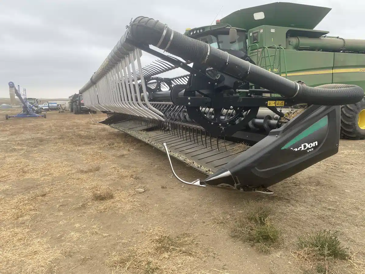 Gallery image 2 for Used 2014 MacDon FD75 Header - Flex Draper