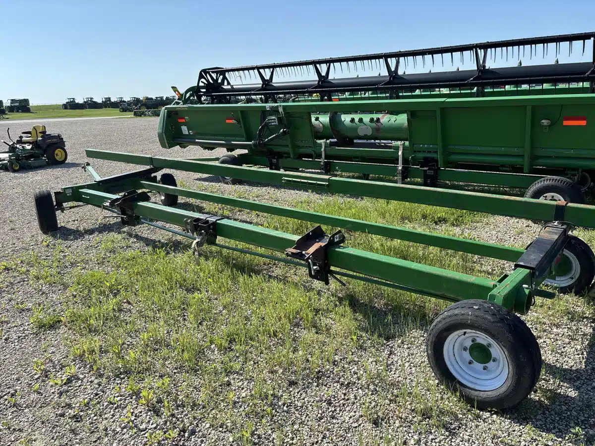 Gallery image 1 for Used 2010 Unverferth HT36 Header Cart