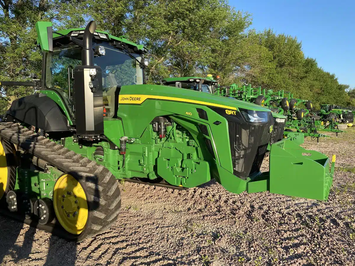 Gallery image 1 for Used 2024 John Deere 8RT 410 Tractor