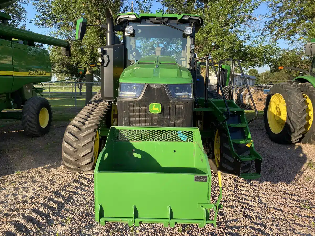 Gallery image 2 for Used 2024 John Deere 8RT 410 Tractor