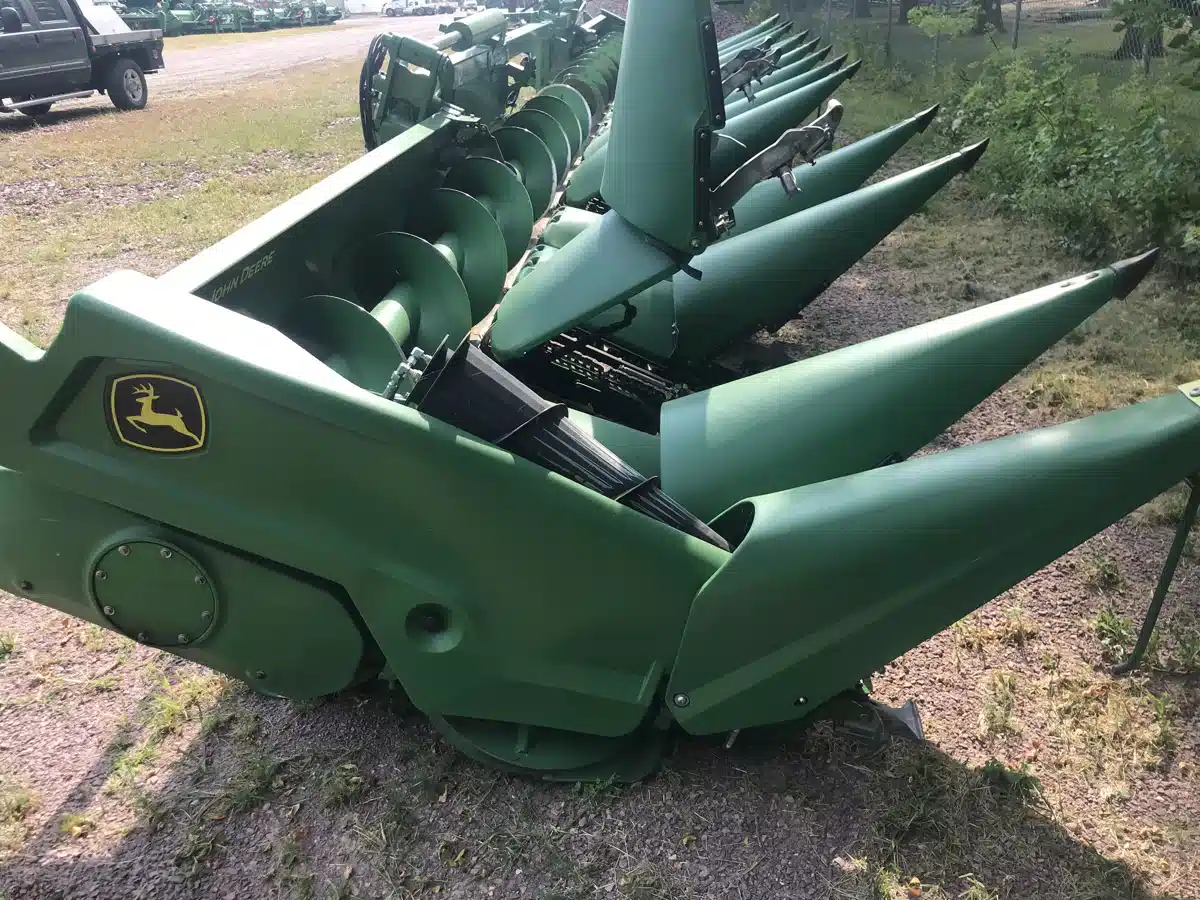 Gallery image 1 for Used 2023 John Deere C16F Header - Row Crop