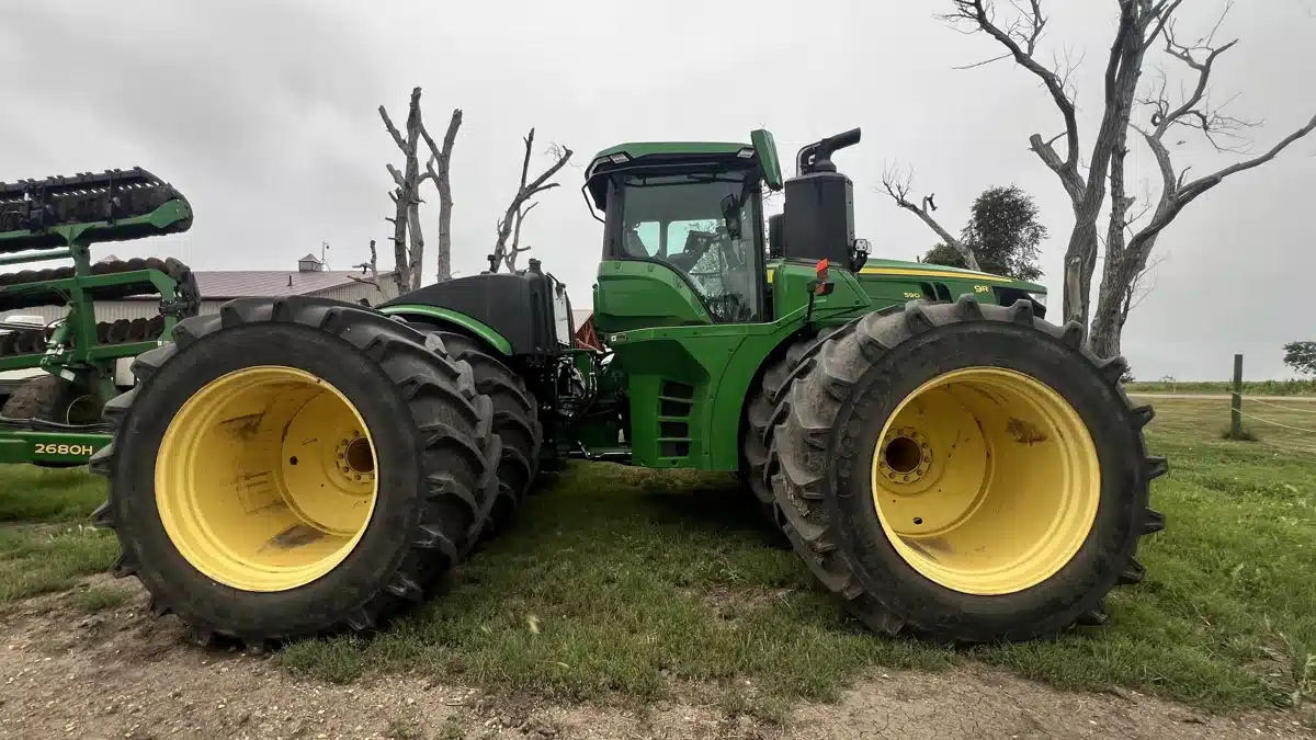Gallery image 2 for Used 2024 John Deere 9R 590 Tractor
