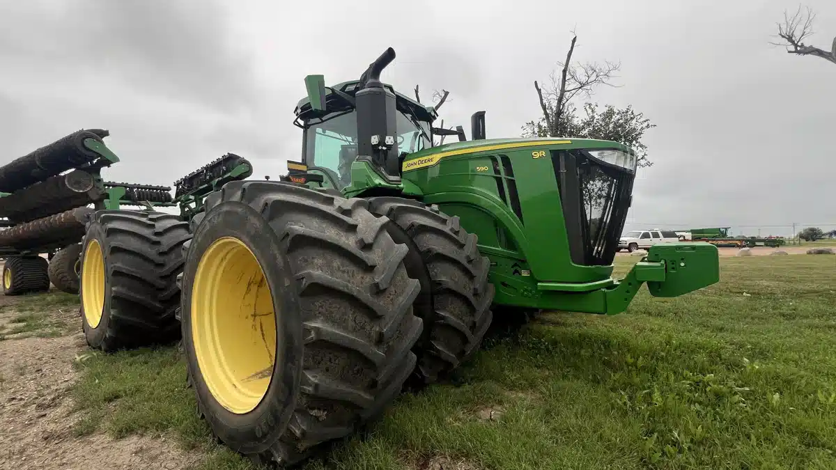 Gallery image 1 for Used 2024 John Deere 9R 590 Tractor