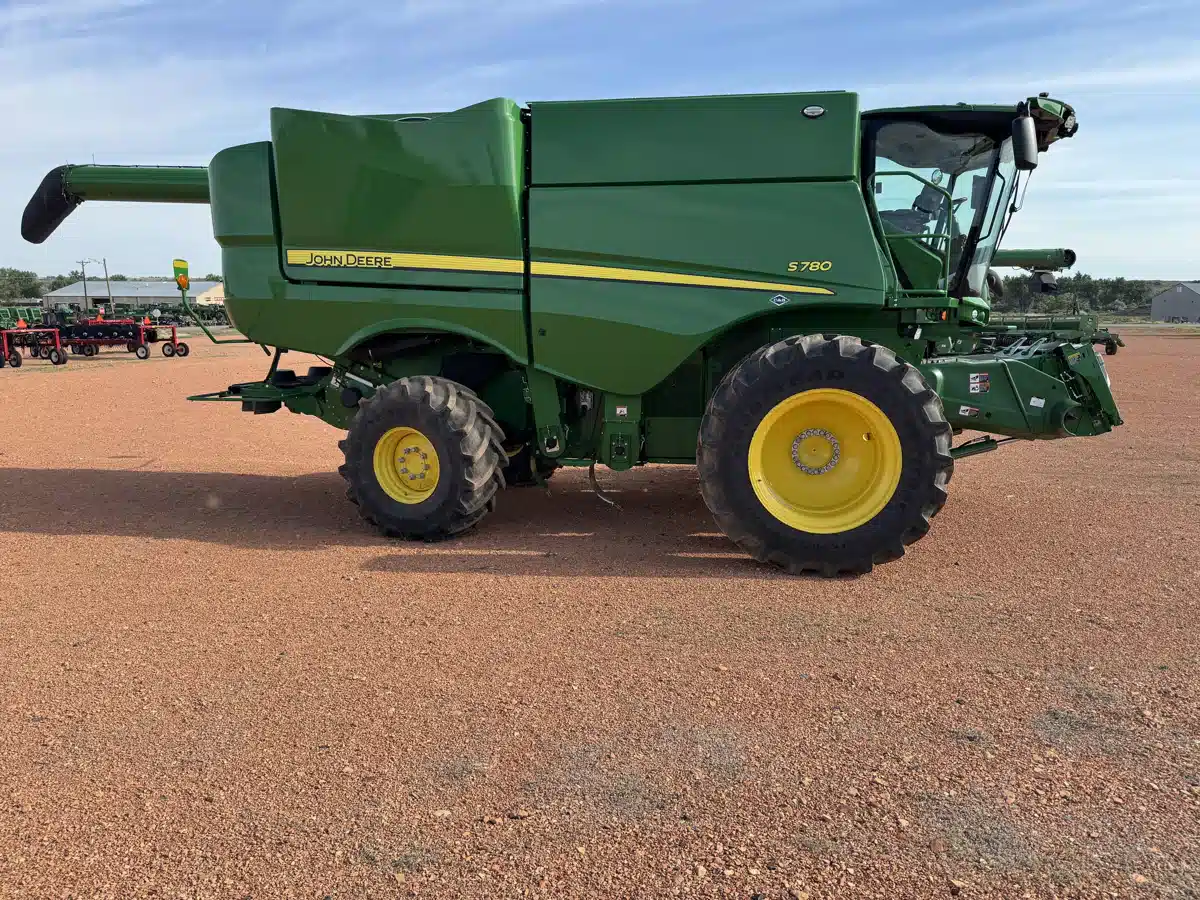 Gallery image 1 for Used 2023 John Deere S780 Combine