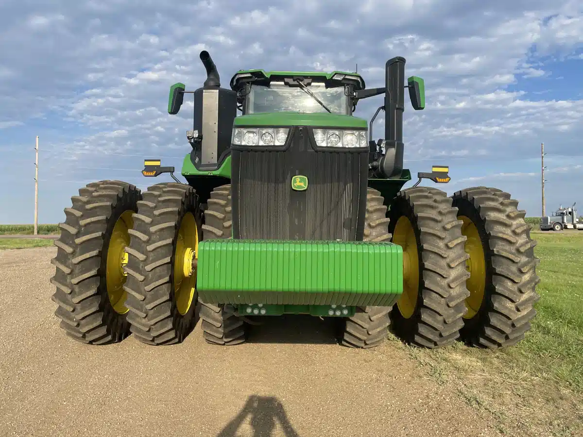 Gallery image 2 for 2024 John Deere 9R 640 Tractor