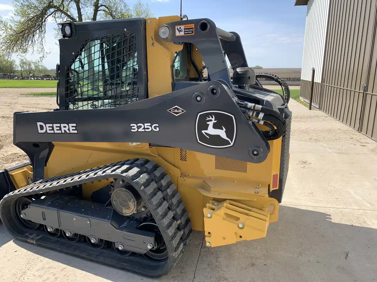 Gallery image 2 for Used 2024 John Deere 325G Track Loader