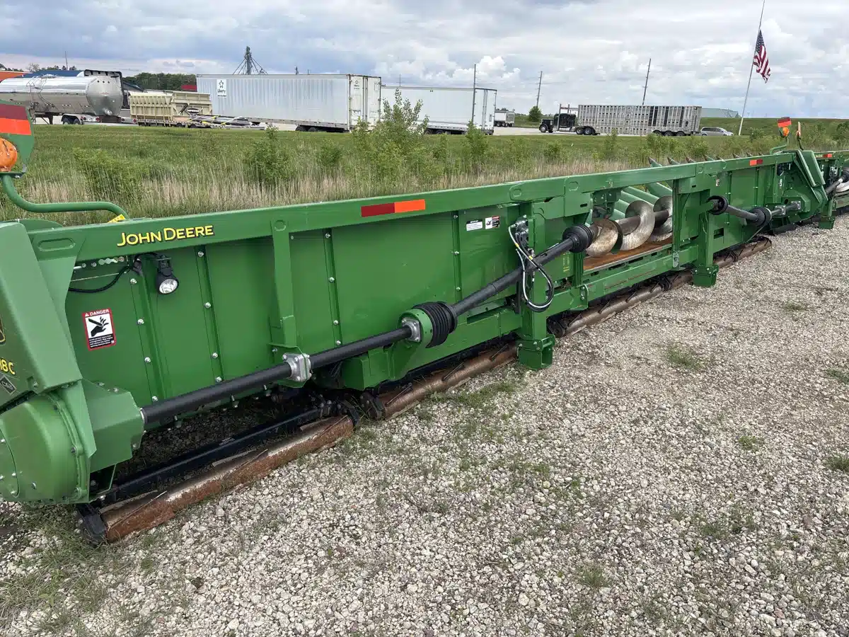 Gallery image 2 for Used 2018 John Deere 718C Header - Row Crop