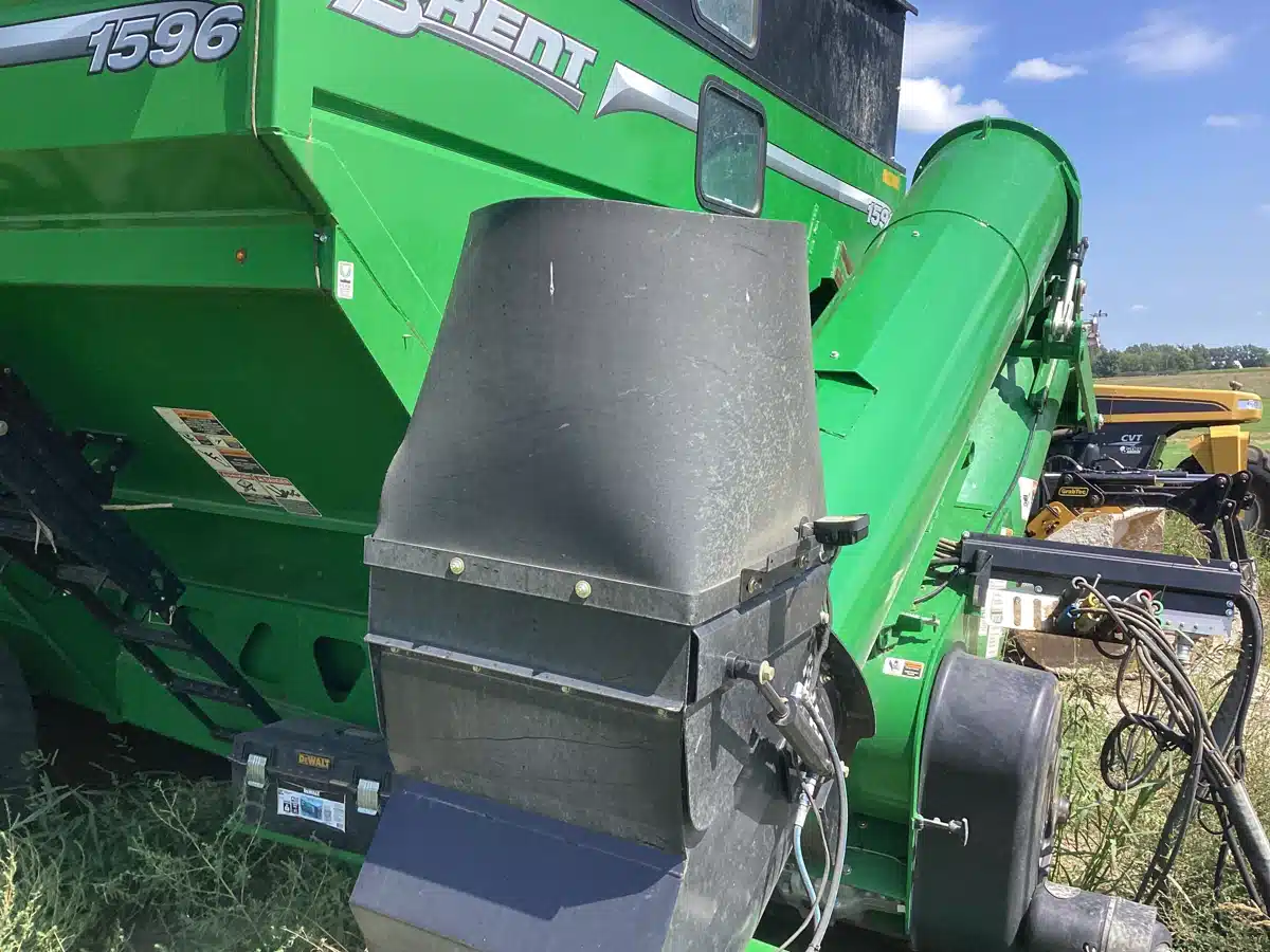 Gallery image 2 for Used 2023 Brent 1596 Grain Cart