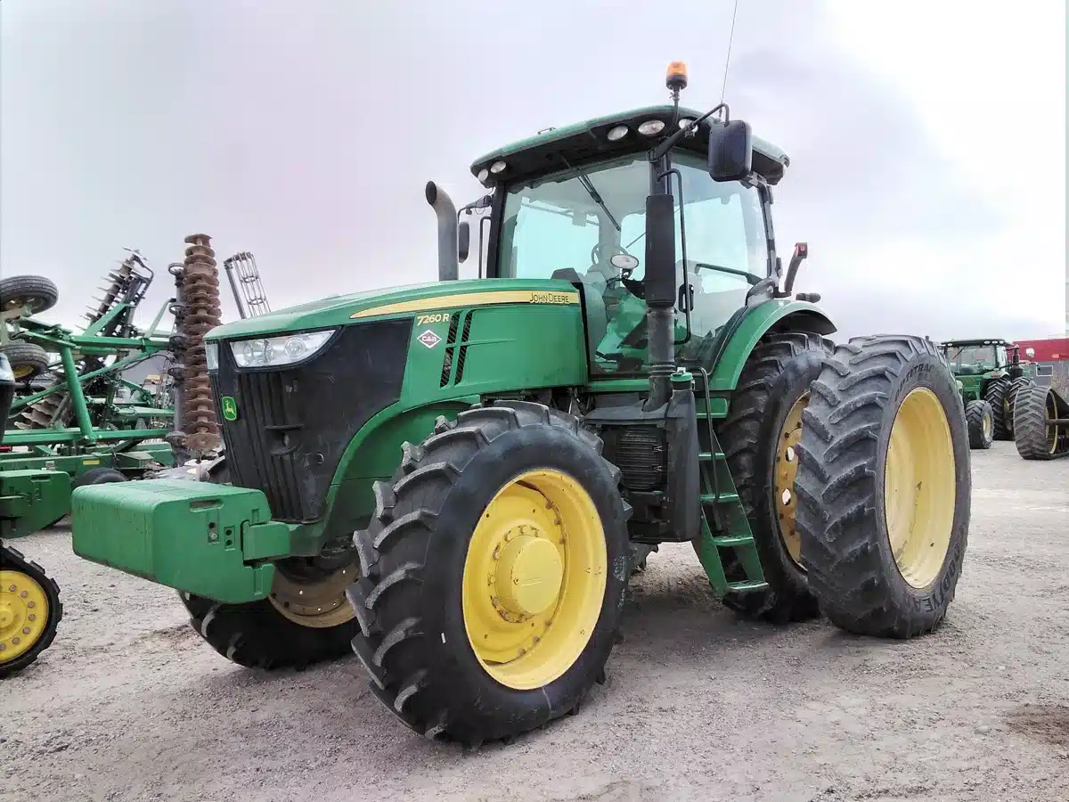Gallery image 2 for Used 2012 John Deere 7260R Tractor