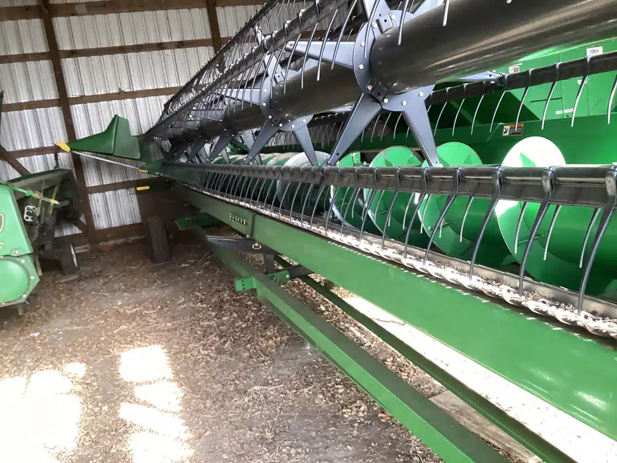 Gallery image 2 for Used 2013 John Deere 635F Header - Flex
