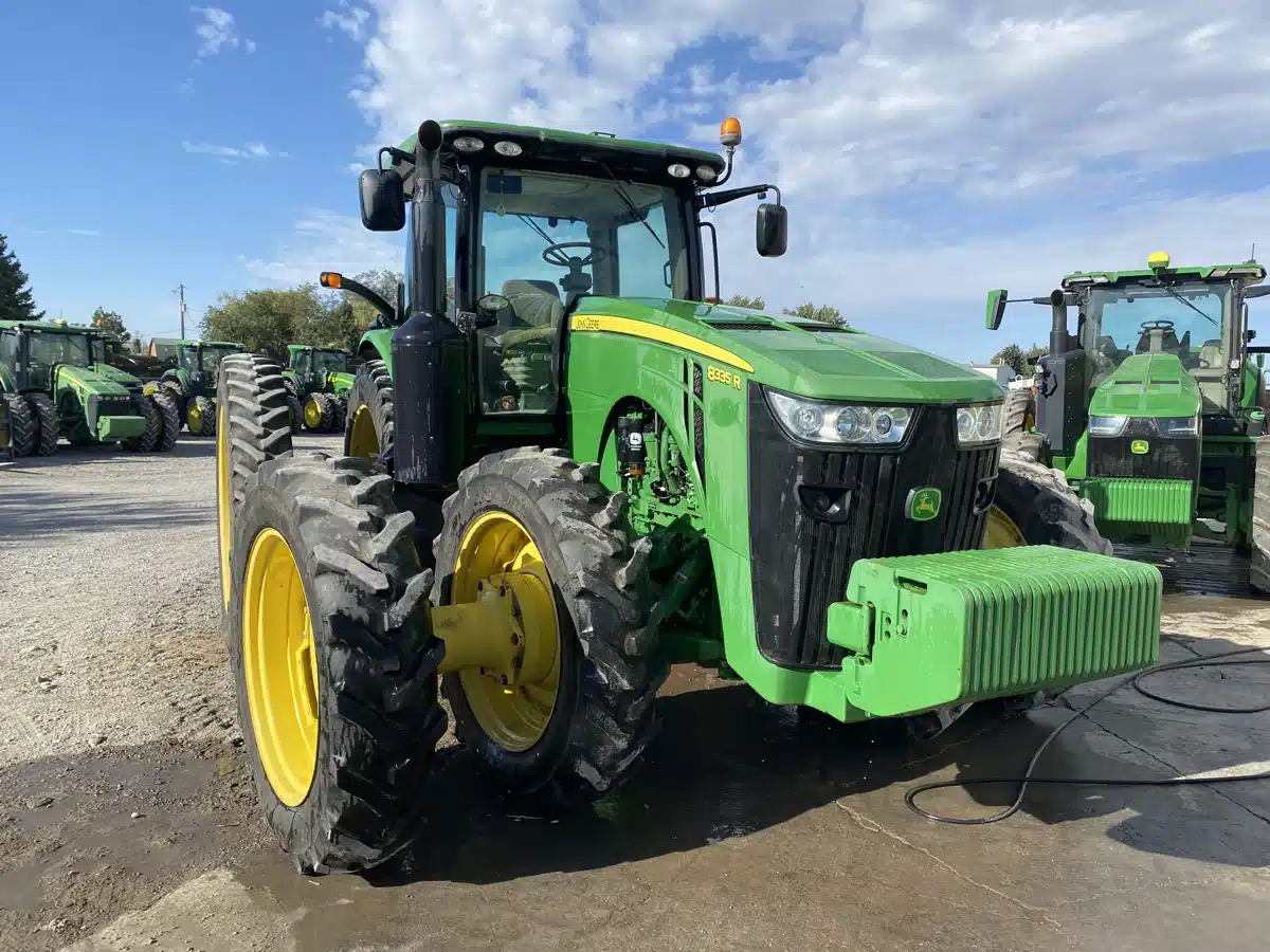 Gallery image 2 for Used 2012 John Deere 8335R Tractor