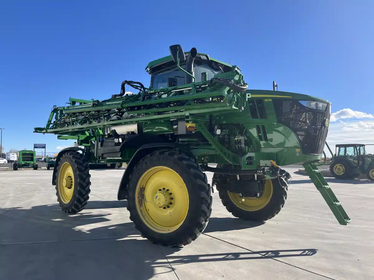 Gallery image 1 for Used 2024 John Deere 410R Sprayer - Self Propelled