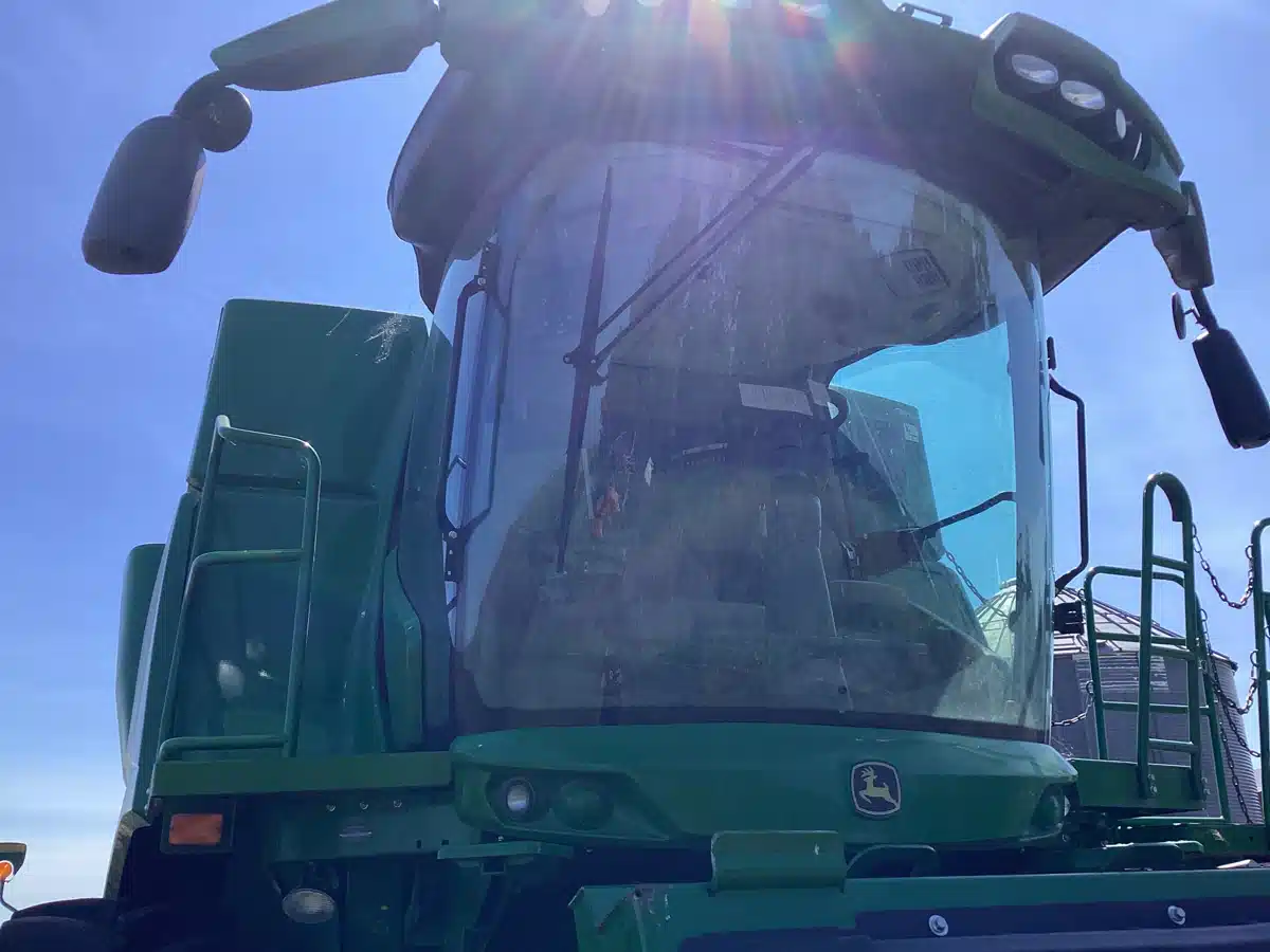 Gallery image 2 for Used 2021 John Deere S780 Combine