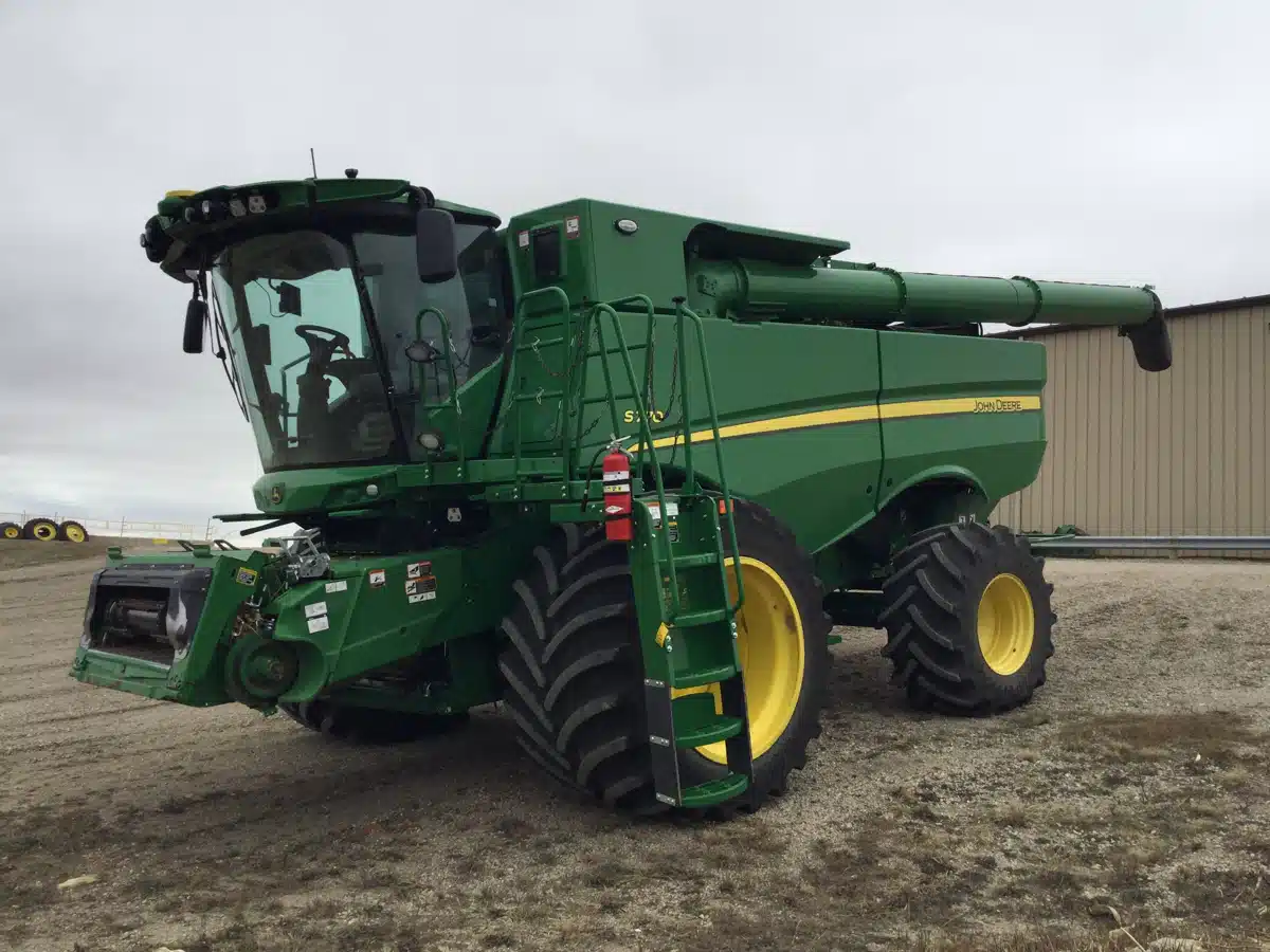 Gallery image 1 for Used 2024 John Deere S770 Combine