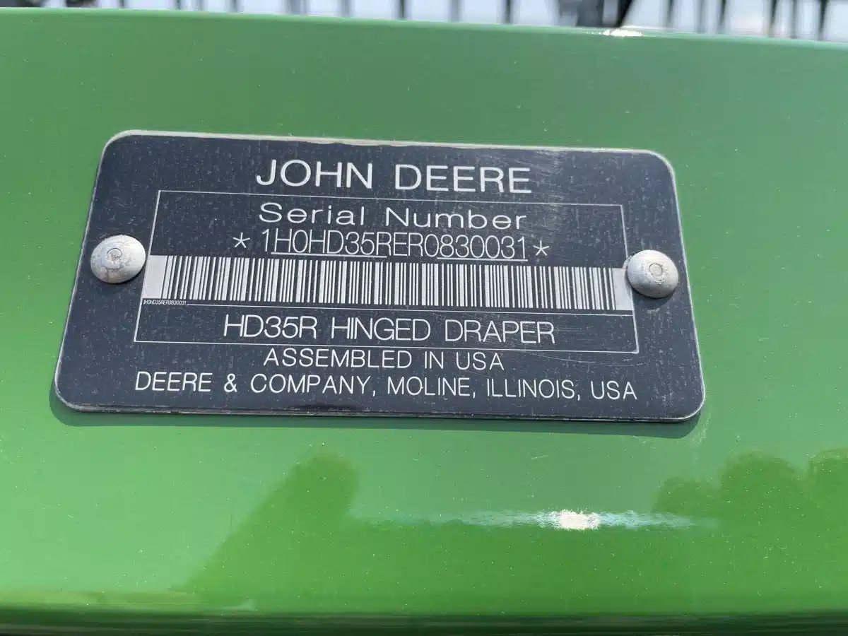 Gallery image 1 for Used 2024 John Deere HD35R Header - Flex Draper